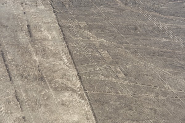Aerial, The Heron, Nazca geoglyph, Nazca Lines, Nazca, Peru, South America