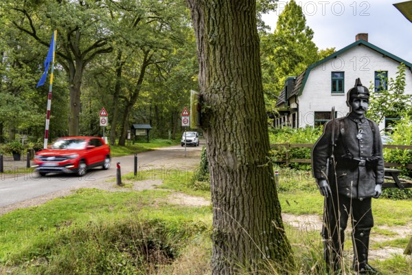 The so-called Green Border, at the former border crossing Grenzweg near Straelen-Kastanienburg and