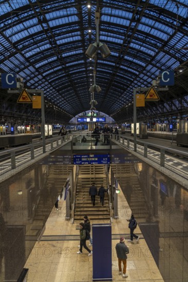 3-day strike by the railway union GDL, only very few local and long-distance trains run, empty