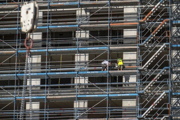 Construction site, at the Cologne Trade Fair Centre, new construction of a high-rise office