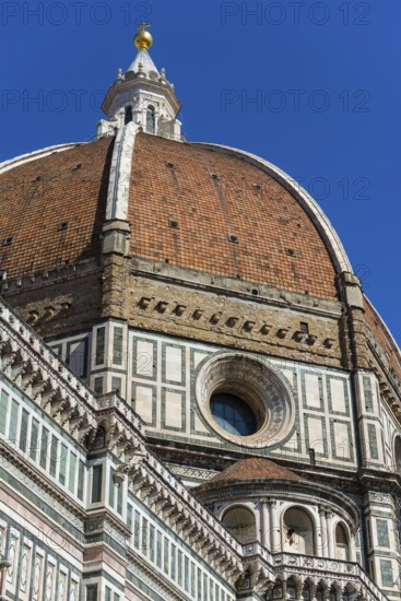 Dome of the Cathedral of Santa Maria del Fiore, Duomo, building, architecture, history, culture,