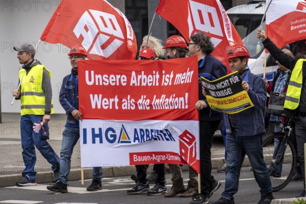 Demonstration by the Solidarity Autumn Alliance against the consequences of inflation and high