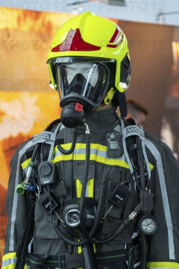 Breathing apparatus, personal protective equipment, clothing for firefighters, Interschutz 2022