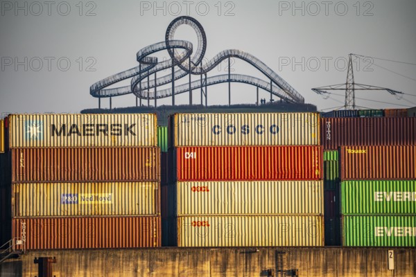 Container Handling Centre, Gateway West Terminal, Logport 2, cargo ship, in Duisburg on the Rhine,