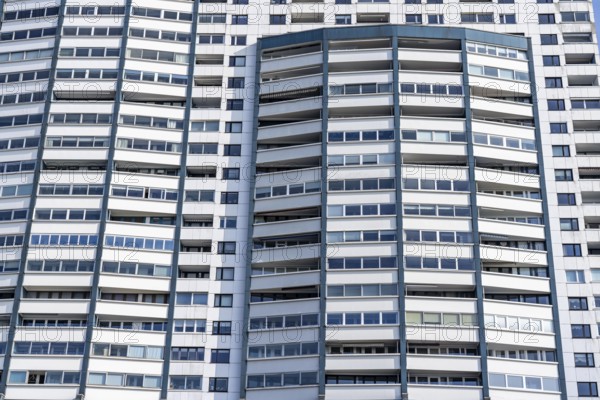 Columbus Centre residential tower blocks, over 550 flats, in Bremerhaven, Bremen, Germany, Europe