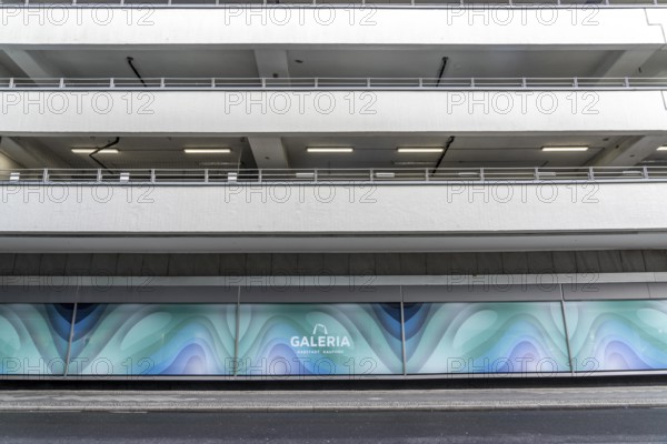 Galeria Kaufhof department stores' in the city centre of Krefeld, on Hochstraße, is affected by the