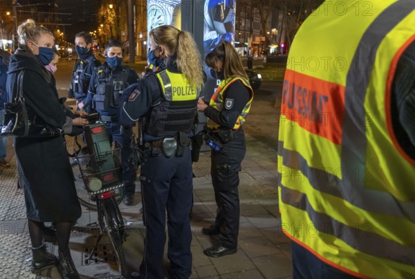 Cooperation of the public order office and the police, check whether the Corona rules are observed,