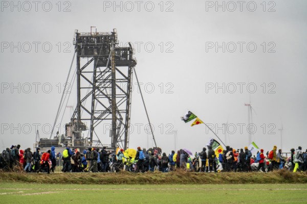 Demonstration against the demolition of the lignite village of Lützerath, from the village of