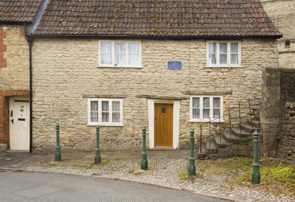Proclamation House and steps, Calne, Wiltshire, England, UK
