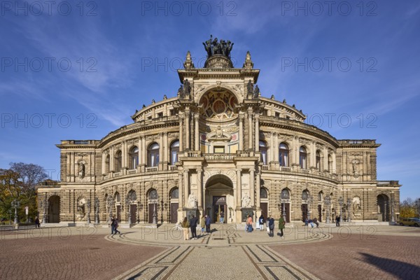 Semperoper, Opera House of the Dresden State Opera, architectural style Neo-Renaissance, entrance
