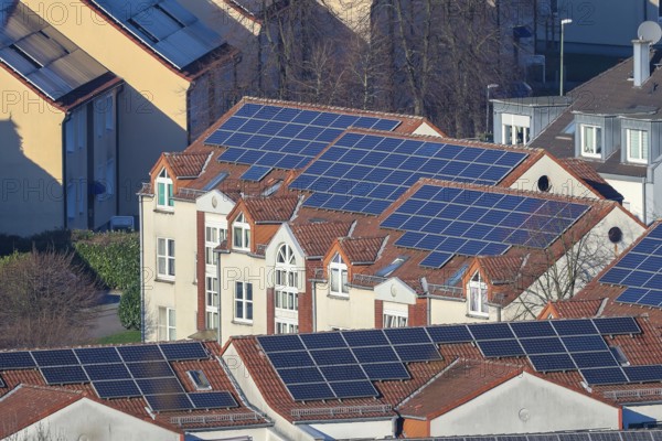 Bottrop, North Rhine-Westphalia, Germany, solar housing estate, apartment blocks with solar roofs,