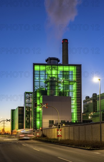 The Lausward combined heat and power plant in Düsseldorf, gas and steam turbine power plant,