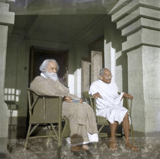 Mahatma Gandhi with Rabindranath Tagore, Santiniketan, West Bengal, India, Asia, February 18, 1940,