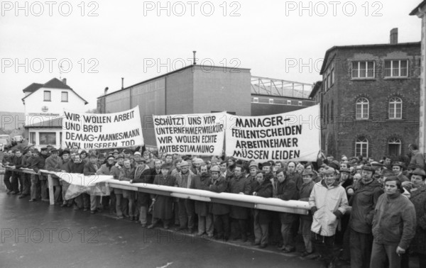 The workers defended themselves against the threat of closure of their Stuebbe-Demag factory by