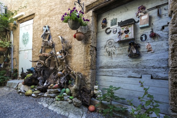 Curiosities, crime scene in an alley in Esparron-de-Verdon, Provence-Alpes-Côte d'Azur, Provence,