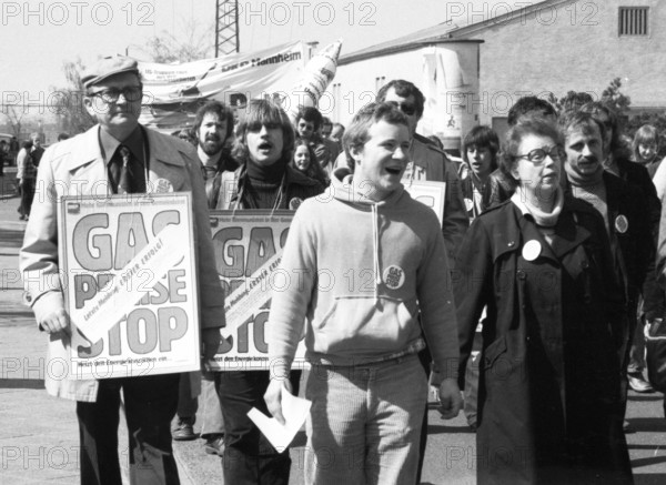 In the municipal election campaign, members and supporters of the German Communist Party (DKP)