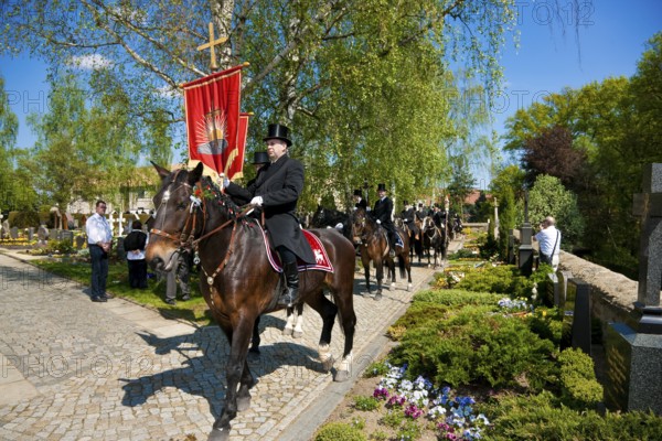 Every year at Easter there are about 5 processions in Lusatia, each with about 200 riders. The