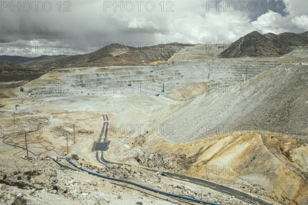 Open-cast mine for zinc extraction, Ticlio Pass, Abra de Anticona, Peru, South America