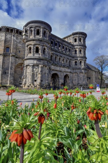 Porta Nigra, Roman city gate, Unesco World Heritage Site, Trier, Rhineland-Palatinate, Germany,