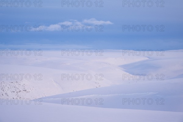 Snowy wintery mountain landscape, Batsfjord, Båtsfjord, Varanger Peninsula, Finnmark, Northern