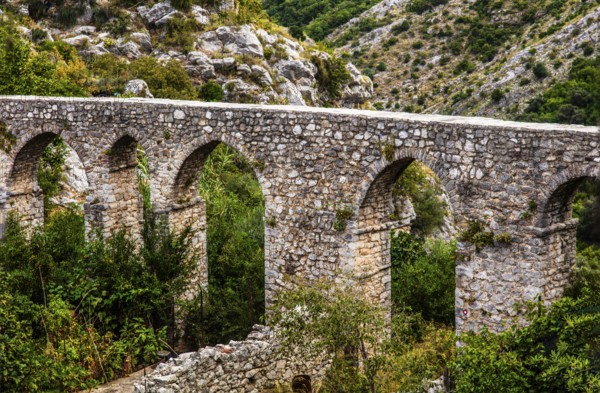 Aquaeduct built by the Turks in the 18th century outside the northern city wall, ruined city of