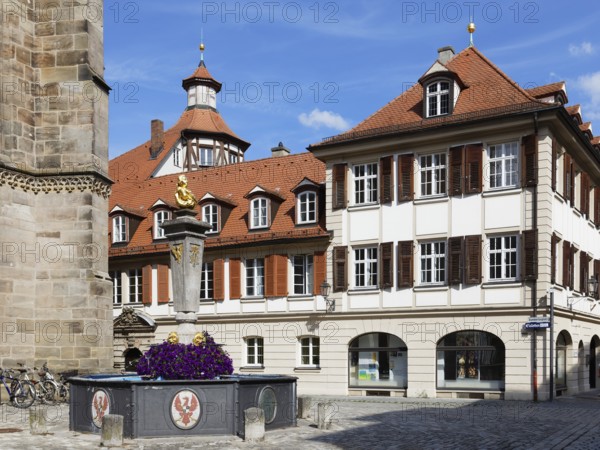 Carl-Wilhelm-Friedrich-Fountain, also Margrave-Carl-Fountain, octagonal fountain basin with central