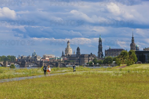 Dresden silhouette view