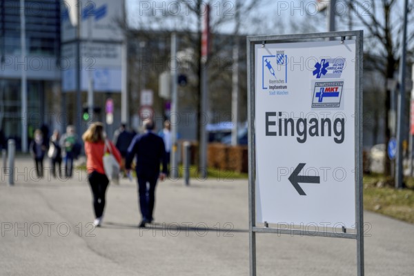 People go to the Bavarian Vaccination Center of the City of Munich, Corona virus, Sars-CoV-2,