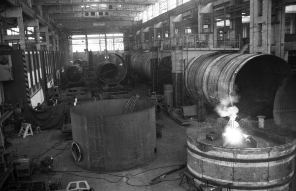 GDR report on Karl-Marx-Stadt (today: Chemnitz) from 10-15 September 1975 .VEB Germania