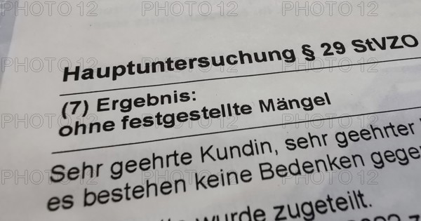 Car, passenger car, documents, TÜV report of the main inspection, result without defects found
