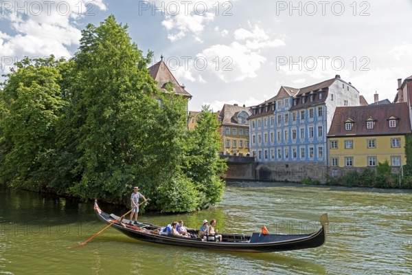 Gondolier, Boat, Regnitz, Houses, Bamberg, Upper Franconia, Bavaria, Germany, Europe