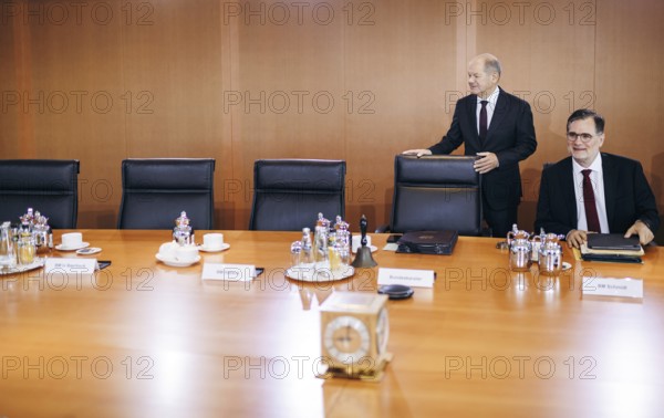 Federal Chancellor Olaf Scholz, (SPD), recorded during the cabinet meeting at the Federal