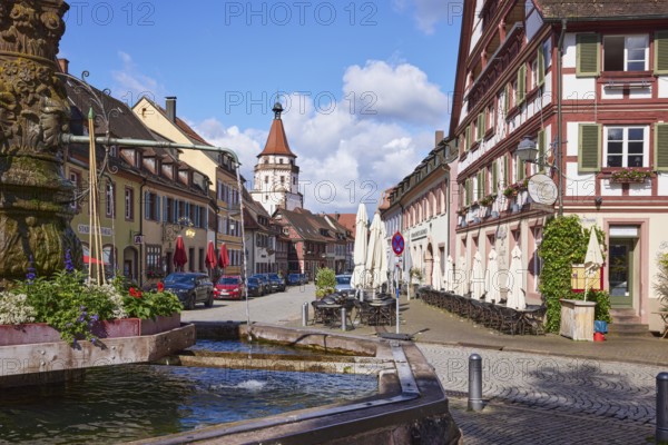 Street with Niggelturm and market fountain in Gengenbach, Black Forest, Ortenaukreis,