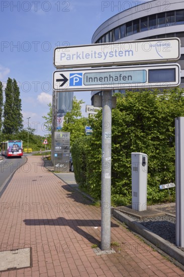 Sign for the Duisburg parking guidance system and multi-storey car park at the inner harbour