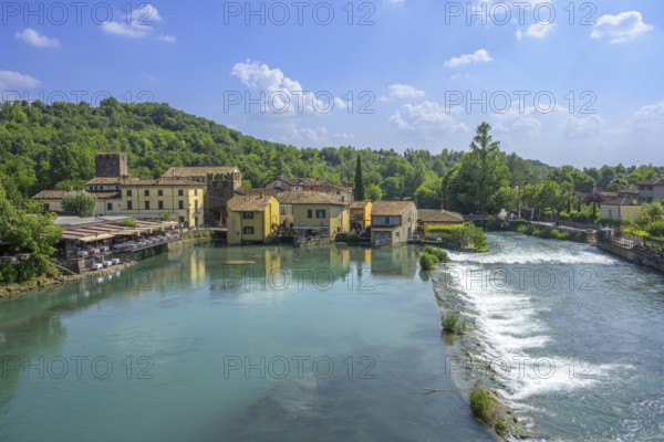 View of the village from the Visconti Bridge dating from 1395, Borghetto, Valeggio sul Mincio,