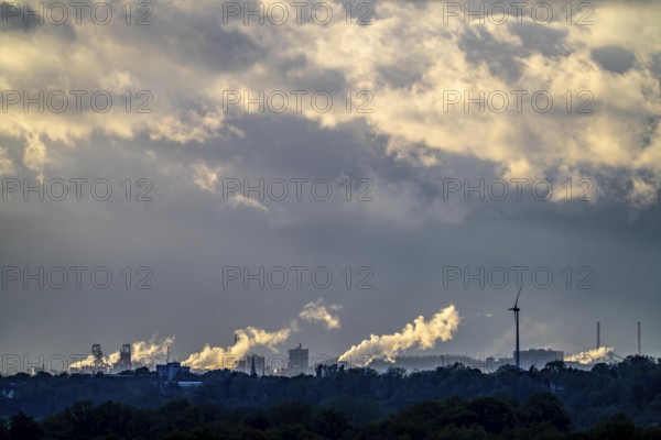 View of Duisburg-Bruckhausen, Marxloh, steelworks, blast furnaces, coking plant, skyline of