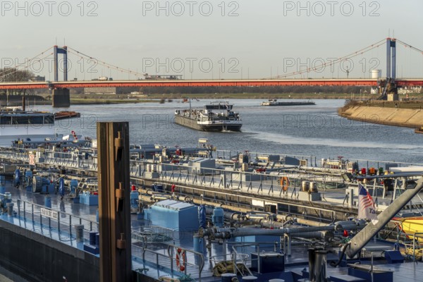 Dutch tanker Endeavour, on the way to the port of Rotterdam, exit onto the Rhine,