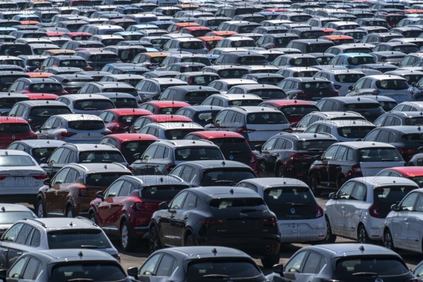 Car terminal in the Logport I inland port, in Duisburg on the Rhine, vehicle handling of new cars,