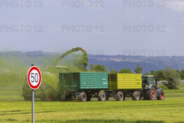 A Claas Jaguar 940 forage harvester at Grasmad in a field near Bannewitz, Bannewitz, Saxony,