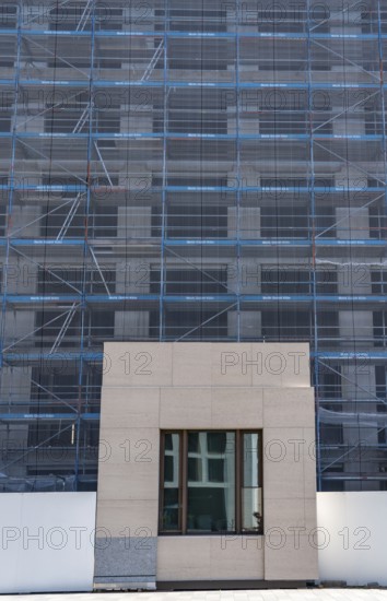 New construction of an office building at the Cologne Trade Fair Centre in Cologne-Deutz, shell,