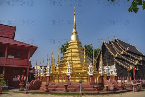 Golden stupa of Wat Phantao, Chiang Mai, Thailand, Asia