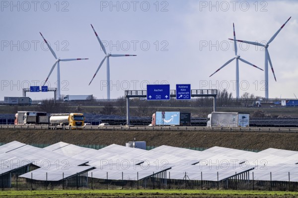 20 MWp ground-mounted photovoltaic system, from RWE, with over 36600 solar modules, in a 200 metre