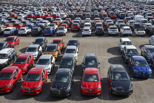 Duisburg, North Rhine-Westphalia, Germany, new cars, transhipment centre, car terminal in Duisburg