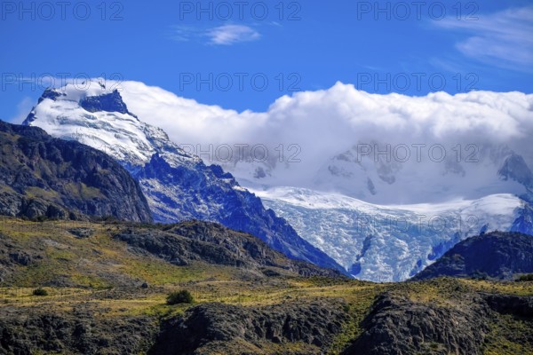 El Chaltén, Patagonia, Argentina, El Chaltén with a view of the Fitz Roy massif. El Chaltén offers
