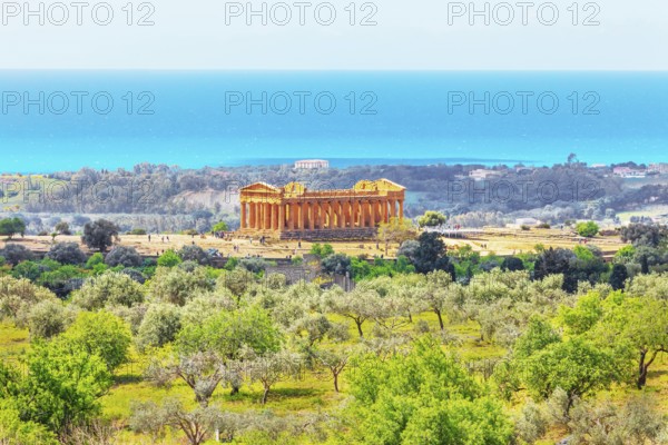 Temple of Concordia, Valley of Temples, Agrigento, Sicily, Italy, Europe