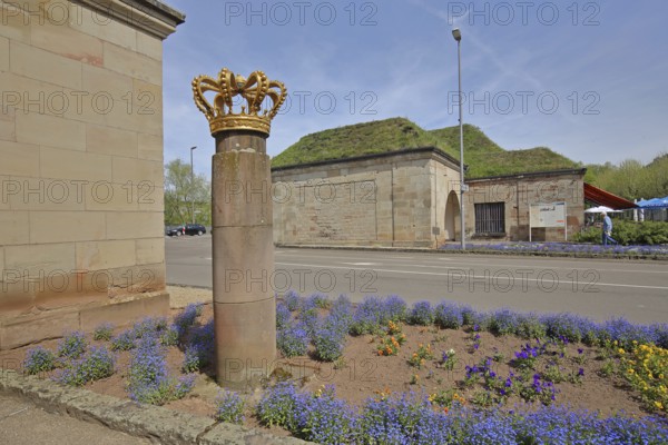 Golden royal crown with stele as a memorial to the Prussian era after 1815, crown, golden,