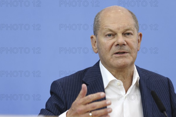 Olaf Scholz (SPD), Federal Chancellor, on his way to the Federal Press Conference, bpk, Federal