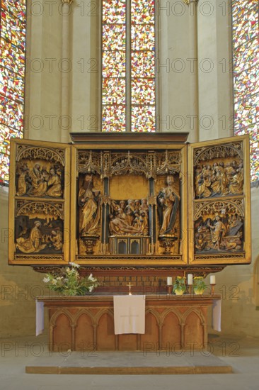 Gothic high altar by Linhart Könbergk 1492, interior view, arts and crafts, wood carving, winged