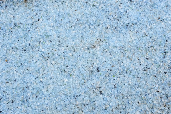 Glass gravel, glass chippings, broken glass, glass splinters