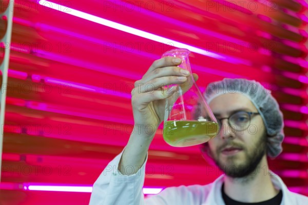 PUEVIT GmbH produces the most efficient photobioreactors for the cultivation of microalgae. The aim